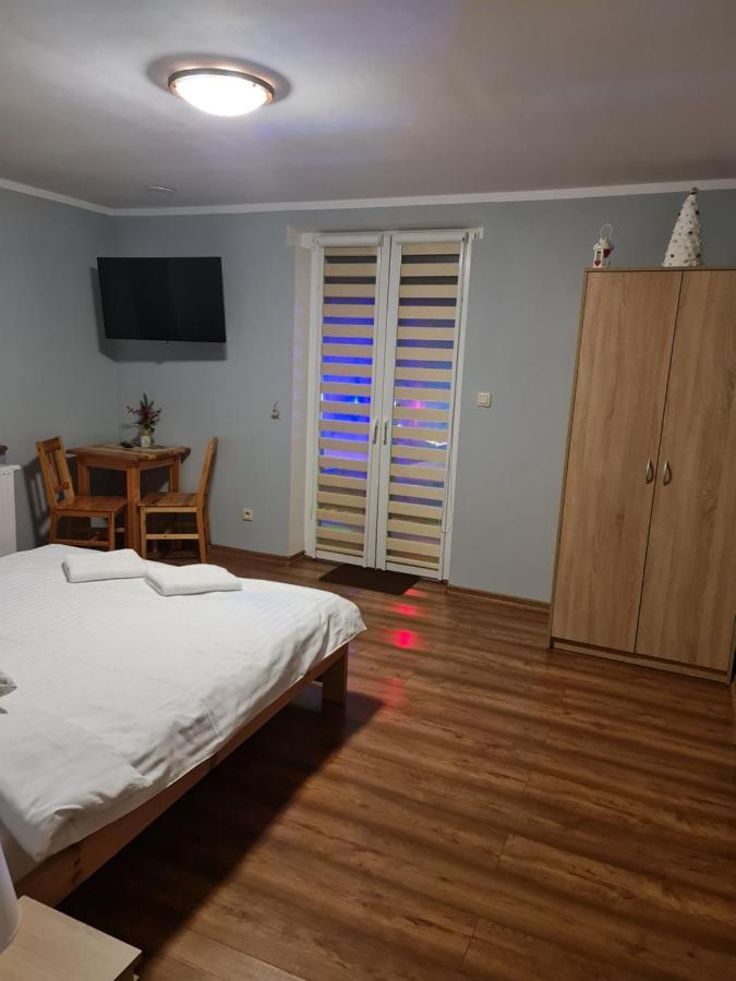 Sieraton Pokoje I Apartament Строне-Слёнске Экстерьер фото