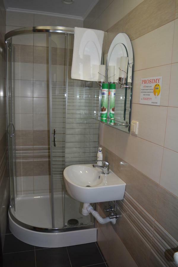 Sieraton Pokoje I Apartament Строне-Слёнске Экстерьер фото