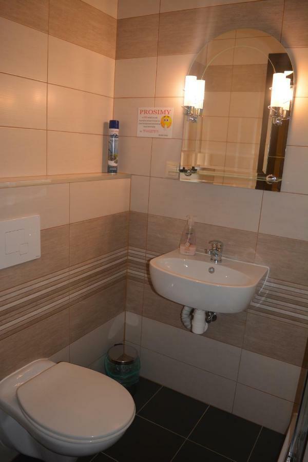 Sieraton Pokoje I Apartament Строне-Слёнске Экстерьер фото